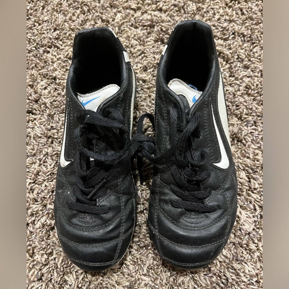 Nike Soccer Cleats 1.5Y